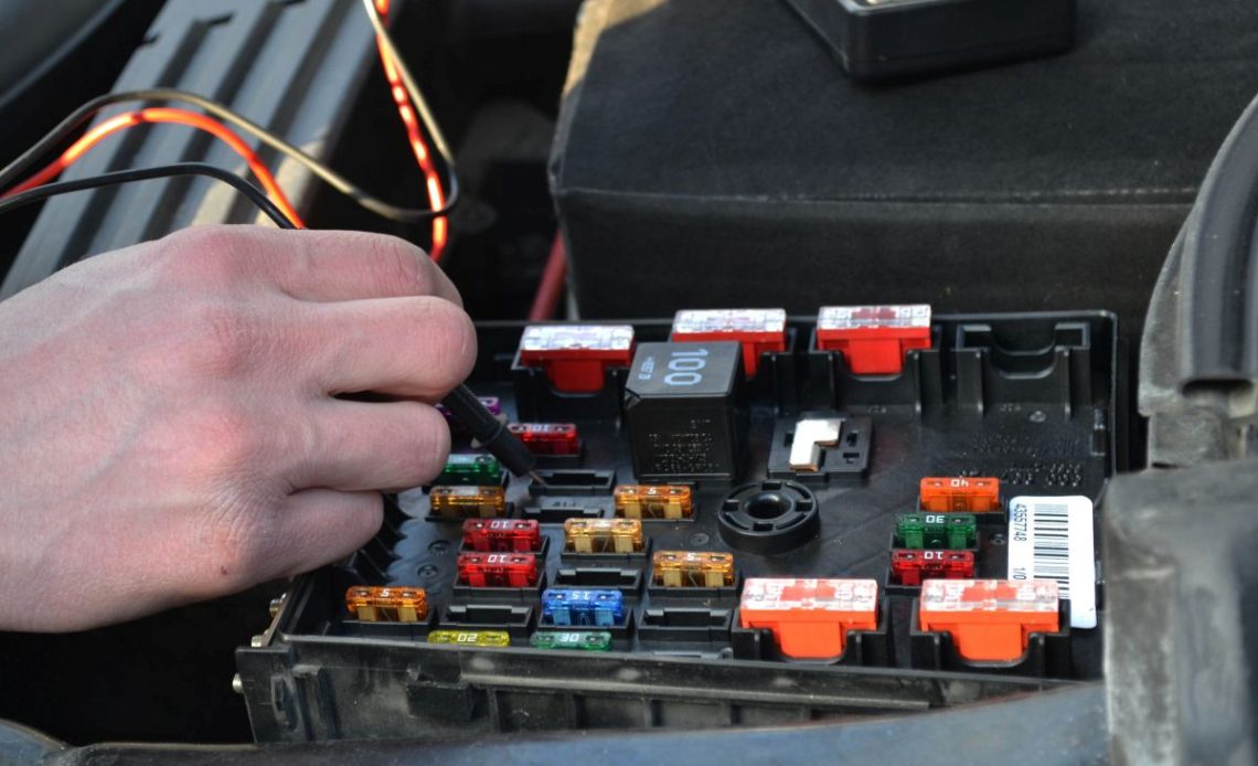 Przekaźnik pompy paliwa