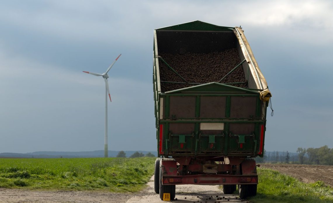światła w przyczepie rolniczej