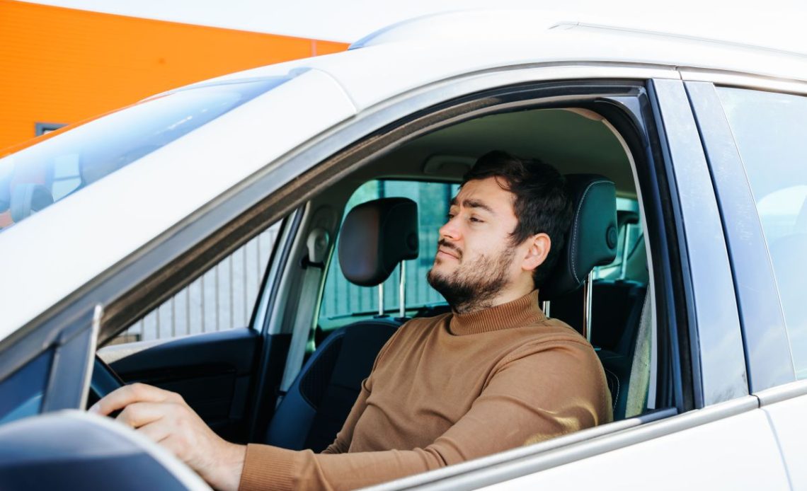 Dziwne dźwięki z samochodu