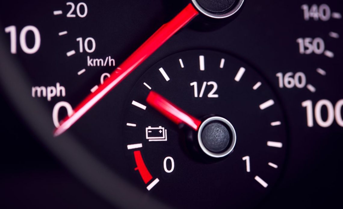 Kontrolka ładowania świeci się